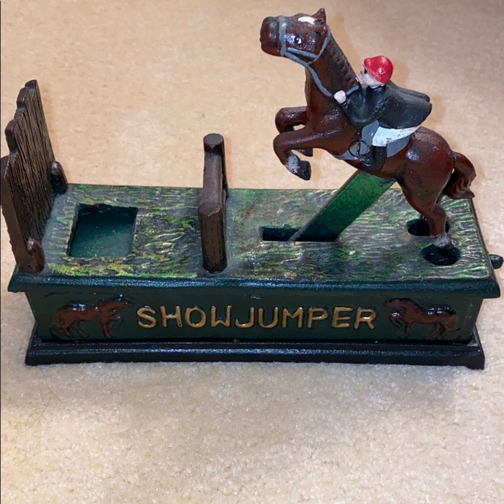 Show jumper metal piggy bank